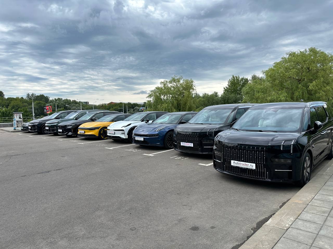 AutoTrader.ru fleet of new EVs ready for delivery